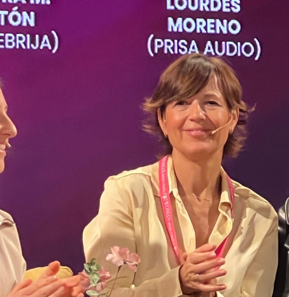 Eva Correa, CEO de Mecmec, comparte su visión sobre equidad y liderazgo en el podcasting ✅ Eva Correa, CEO de Mecmec, impulsando la voz femenina en el podcasting español