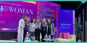 Ponentes del evento PodWoman 2025 sobre la voz femenina en el podcasting español